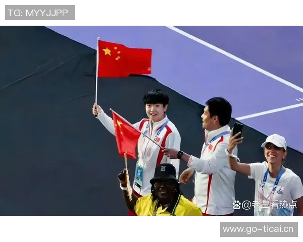 魅力四射的足球明星们:帅气外表与卓越球技的完美结合